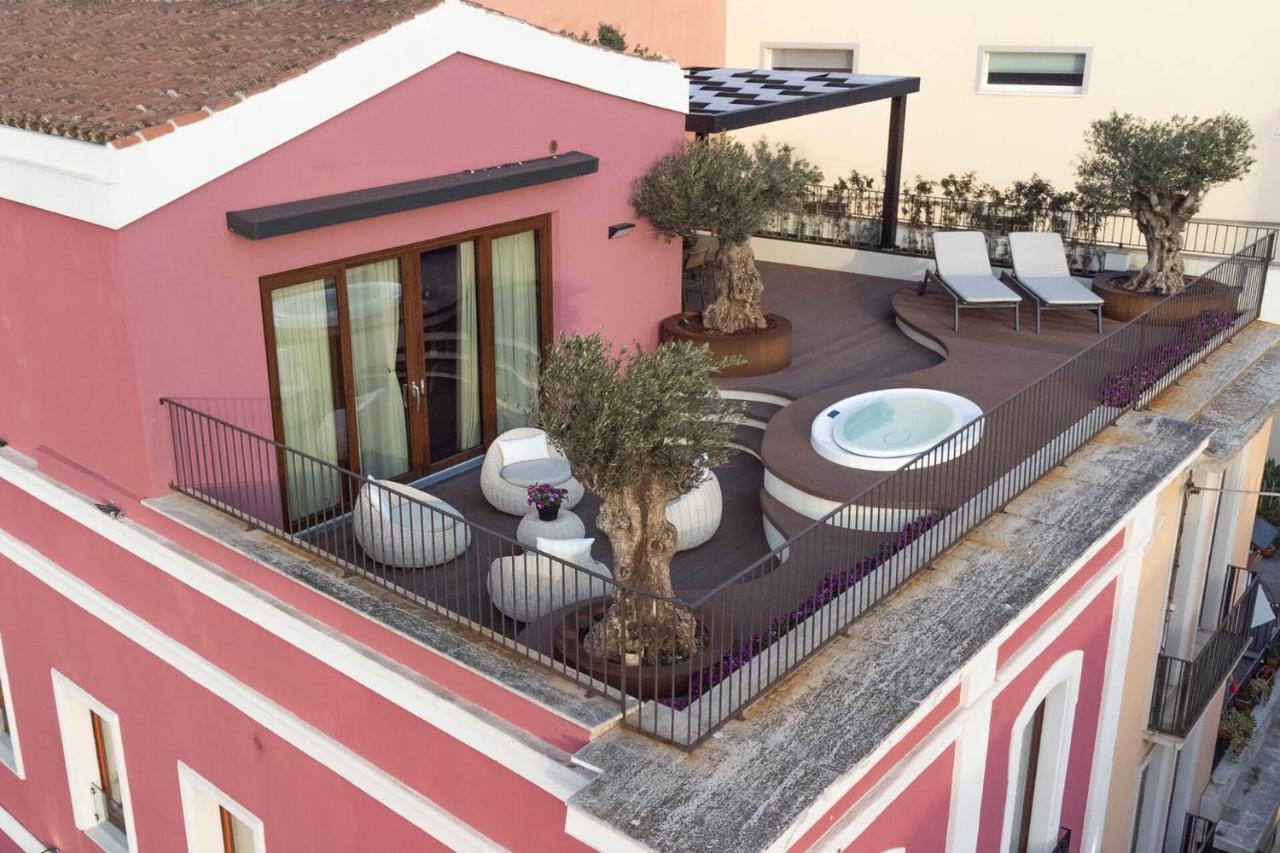 Palazzo Ferrucci Luxury Suites Cagliari Exterior foto
