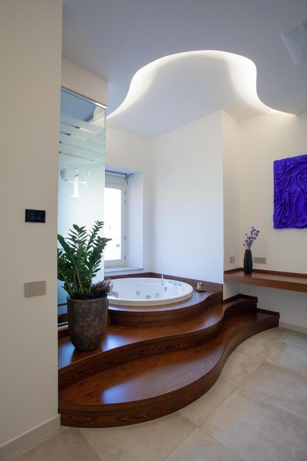Palazzo Ferrucci Luxury Suites Cagliari Exterior foto
