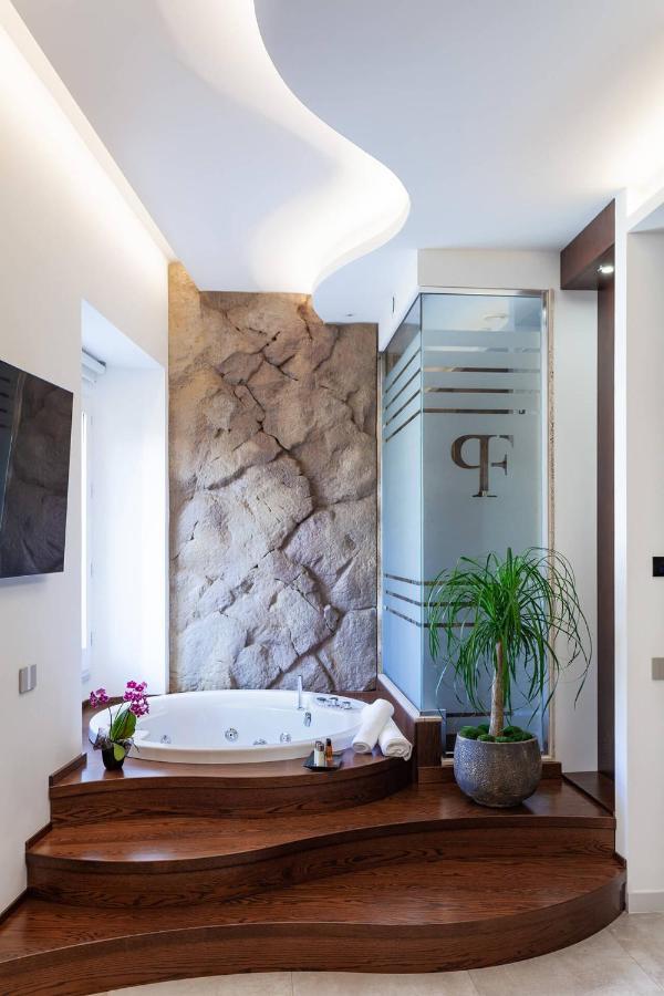 Palazzo Ferrucci Luxury Suites Cagliari Exterior foto