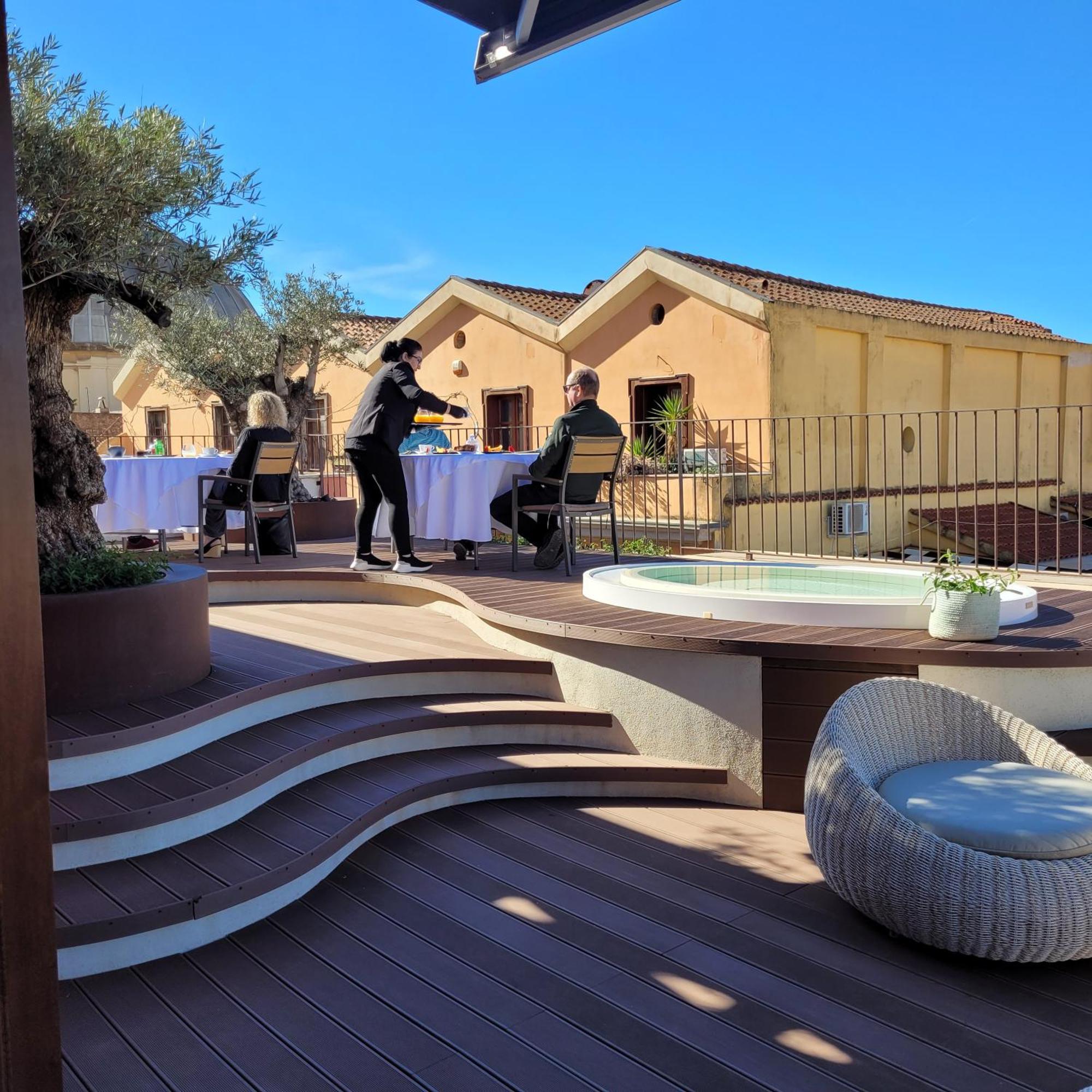 Palazzo Ferrucci Luxury Suites Cagliari Exterior foto